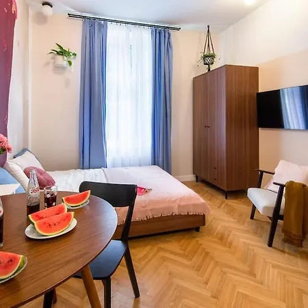 Post-soviet Style In The Centre 아파트 *