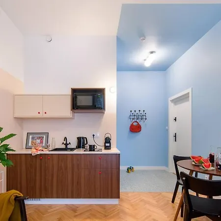 Post-soviet Style In The Centre Appartement