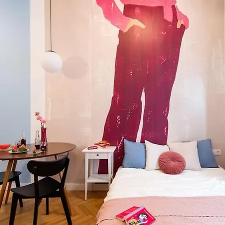 Appartement Post-soviet Style In The Centre