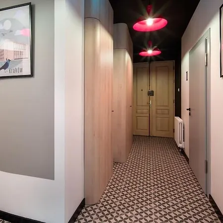 Post-soviet Style In The Centre Appartement Krakau
